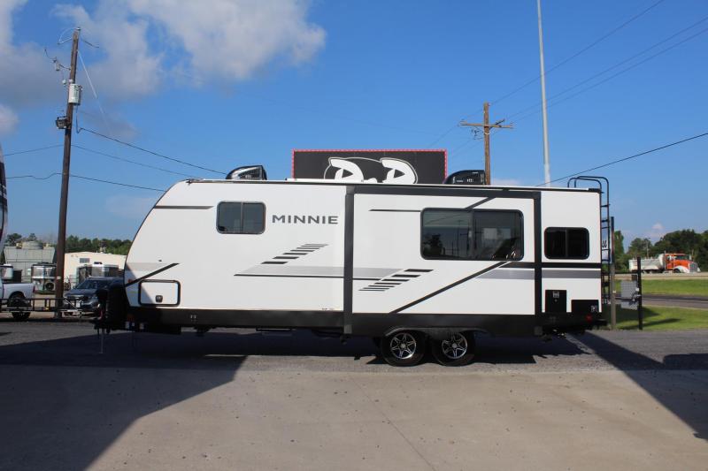 2022 Winnebago Minnie 2529RG Travel Trailer RV 2022 Winnebago Minnie 2529RG Travel Trailer RV