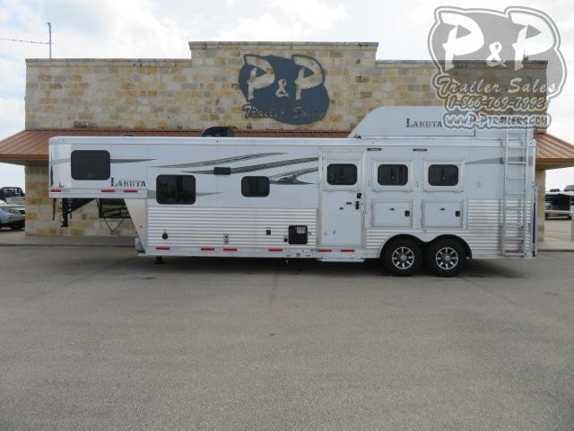 2018 Lakota C8311 3 Horse Slant Load Trailer 11 FT LQ With Slides w/ Ramps 2018 Lakota C8311 3 Horse Slant Load Trailer 11 FT LQ With Slides w/ Ramps