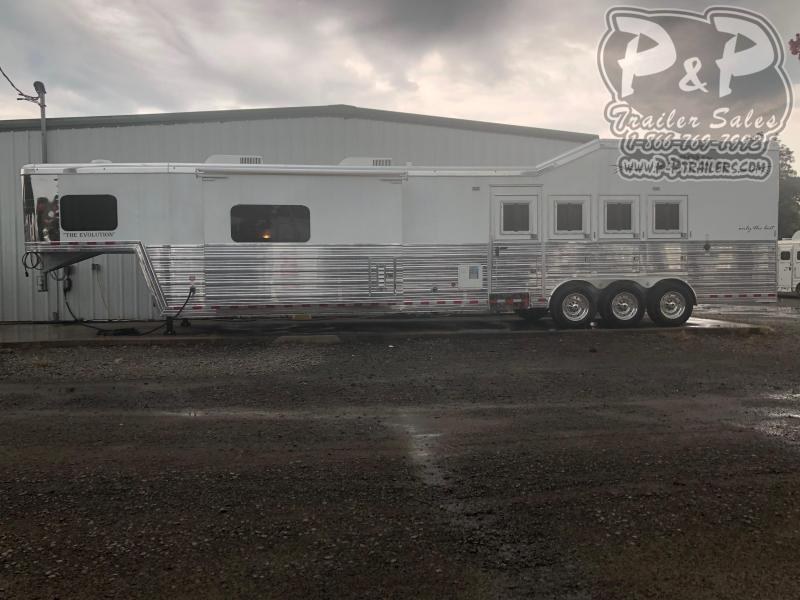 2021 Bloomer 8418PCOL 4 Horse Slant Load Trailer 18 FT LQ With Slides w/ Ramps 2021 Bloomer 8418PCOL 4 Horse Slant Load Trailer 18 FT LQ With Slides w/ Ramps