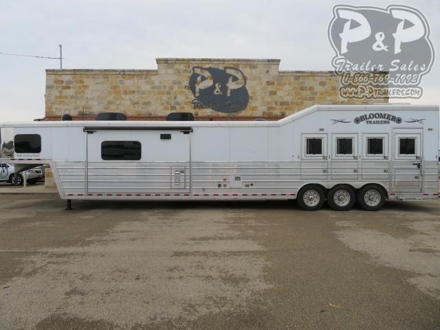 2017 Bloomer Outlaw Conversions Reverse Load 4 Horse Slant Load Trailer 22 FT LQ With Slides w/ Ramps 2017 Bloomer Outlaw Conversions Reverse Load 4 Horse Slant Load Trailer 22 FT LQ With Slides w/ Ramps