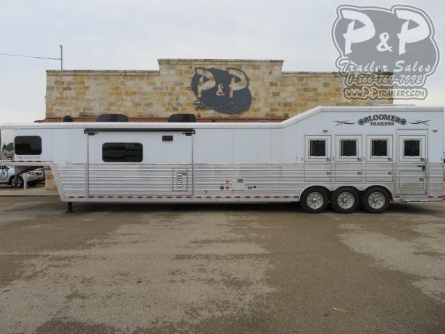2017 Bloomer Outlaw Conversions Reverse Load 4 Horse Slant Load Trailer 22 FT LQ With Slides w/ Ramps 2017 Bloomer Outlaw Conversions Reverse Load 4 Horse Slant Load Trailer 22 FT LQ With Slides w/ Ramps
