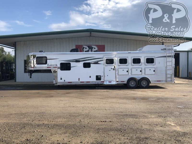 2021 Lakota Charger C8411SRNS 4 Horse Slant Load Trailer 11 FT LQ 2021 Lakota Charger C8411SRNS 4 Horse Slant Load Trailer 11 FT LQ