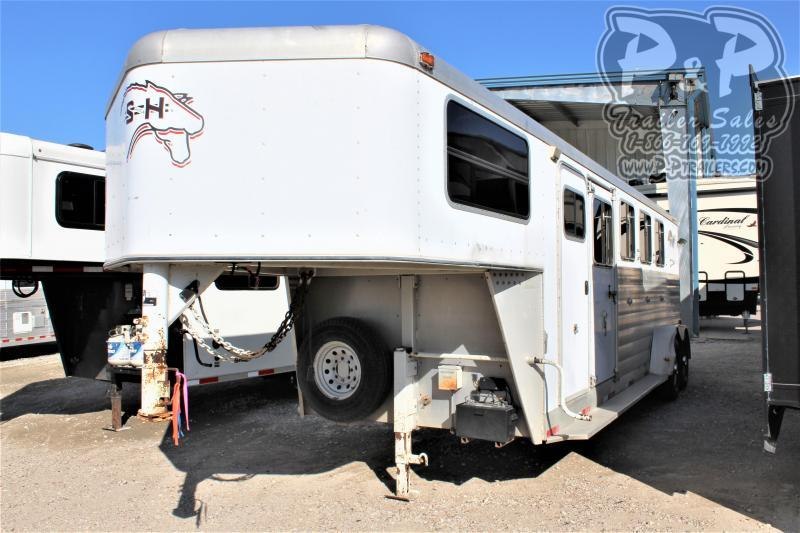 2004 S and H Trailers 7406GN 4 Horse Slant Load Trailer 4 FT LQ 2004 S and H Trailers 7406GN 4 Horse Slant Load Trailer 4 FT LQ
