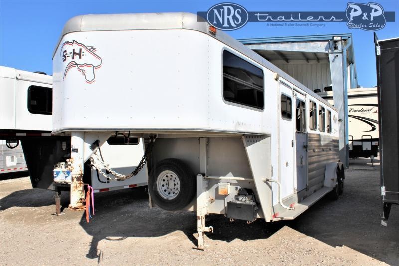 2004 S and H Trailers 7406GN 4 Horse Slant Load Trailer 4 FT LQ 2004 S and H Trailers 7406GN 4 Horse Slant Load Trailer 4 FT LQ