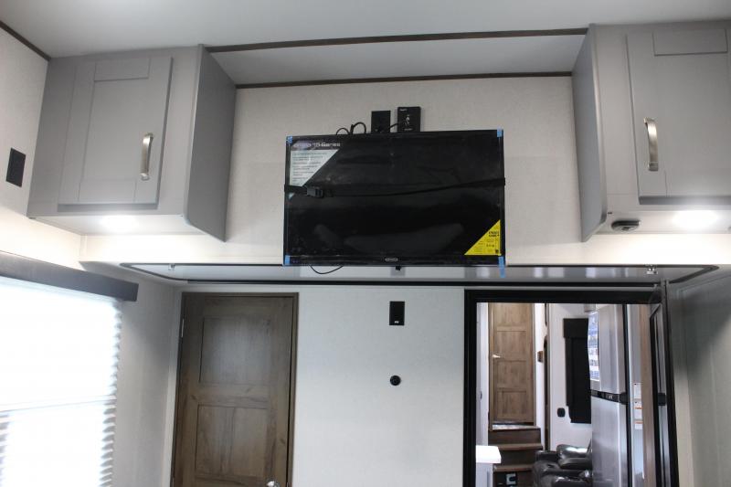 new Toy Haulers Keystone RV Fuzion for sale, in Rose City, TX Thumbnail 49