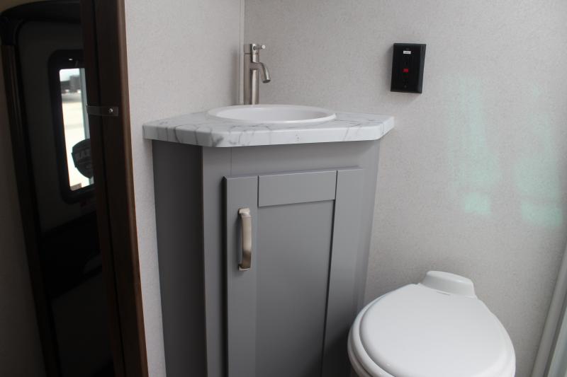 new Toy Haulers Keystone RV Fuzion for sale, in Rose City, TX Thumbnail 34