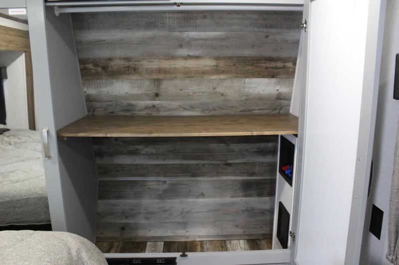 new Toy Haulers Keystone RV Fuzion for sale, in Rose City, TX Thumbnail 28