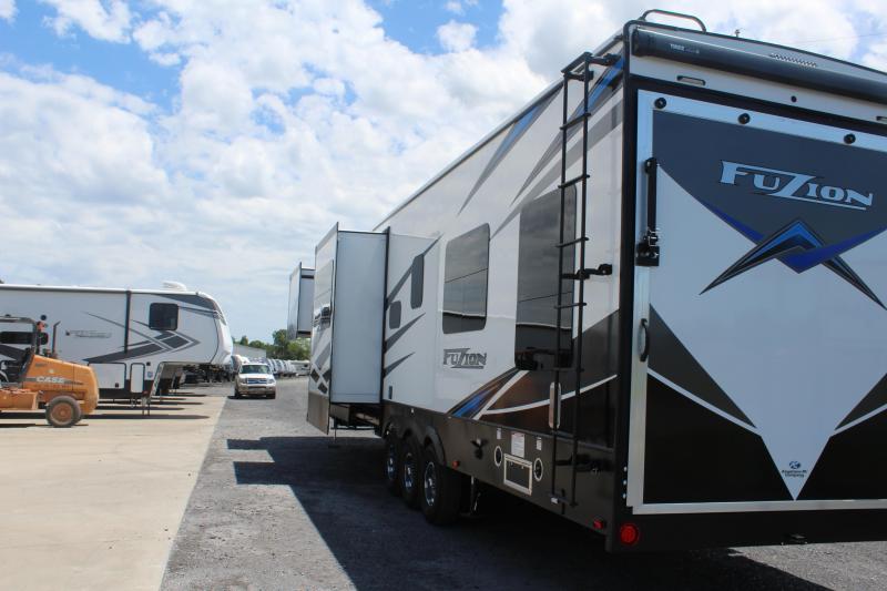 new Toy Haulers Keystone RV Fuzion for sale, in Rose City, TX Thumbnail 3