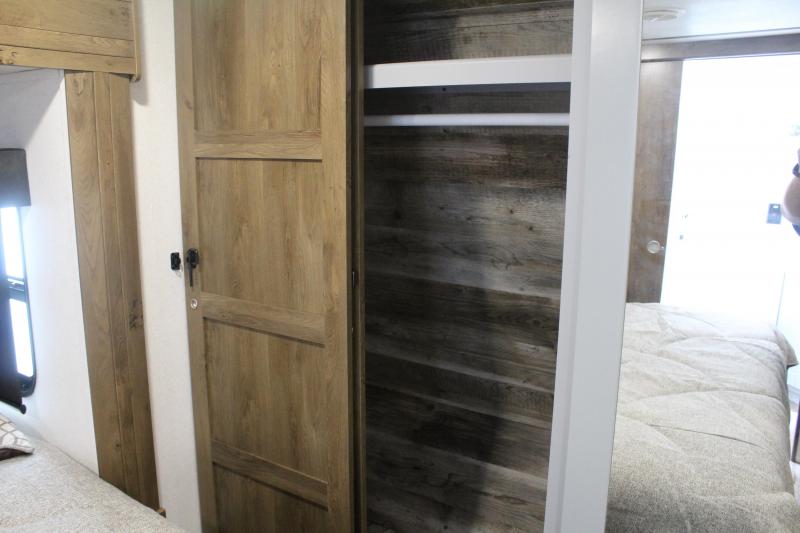 new Toy Haulers Keystone RV Fuzion for sale, in Rose City, TX Thumbnail 32