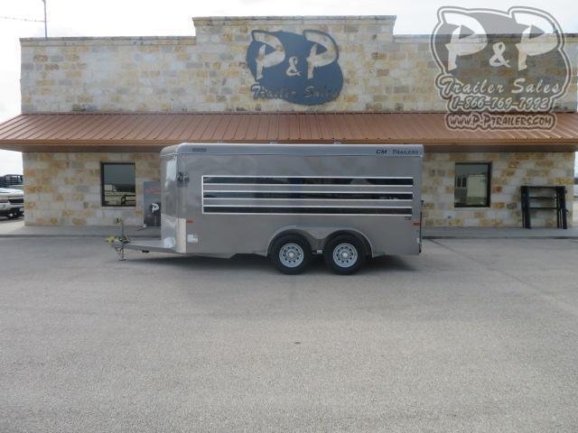 2020 CM ShowPro Livestock Trailer 2020 CM ShowPro Livestock Trailer