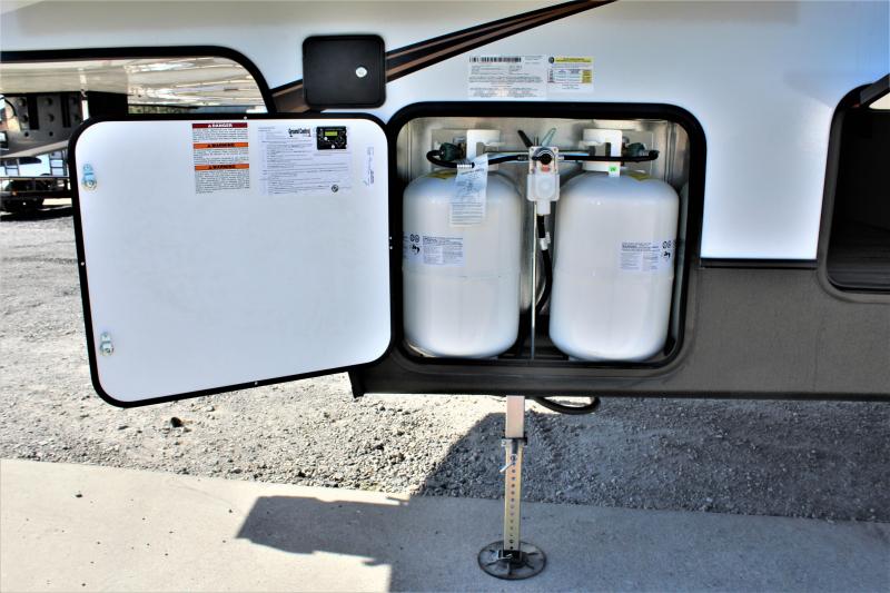 new Fifth Wheel Trailers Keystone RV Sprinter for sale, in Rose City, TX Thumbnail 10