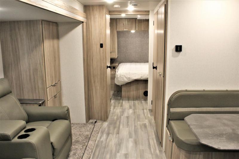 new Travel Trailers Winnebago Minnie for sale, in Rose City, TX Thumbnail 11