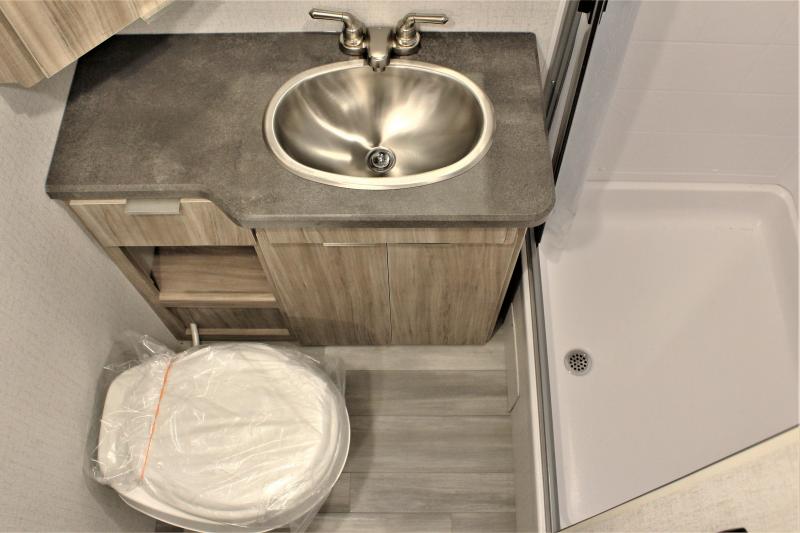 new Travel Trailers Winnebago Minnie for sale, in Rose City, TX Thumbnail 21