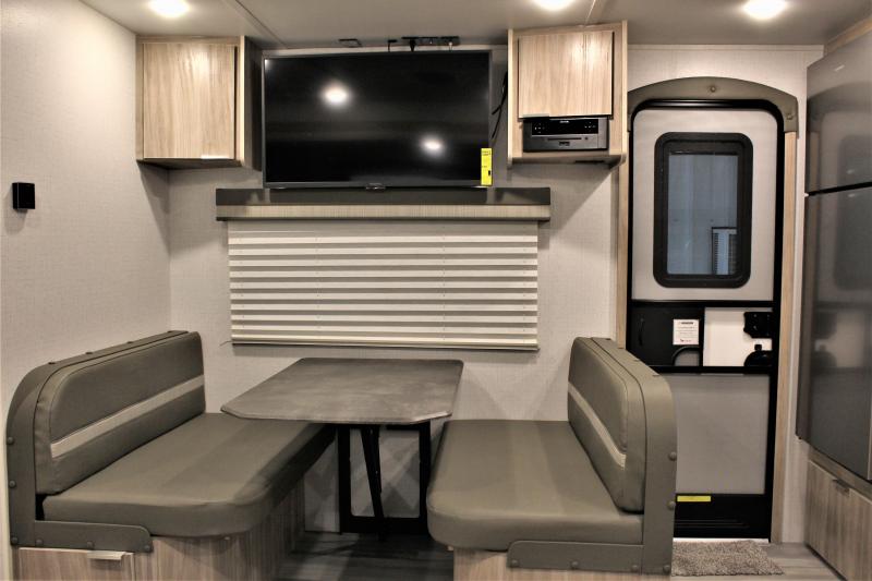 new Travel Trailers Winnebago Minnie for sale, in Rose City, TX Thumbnail 12