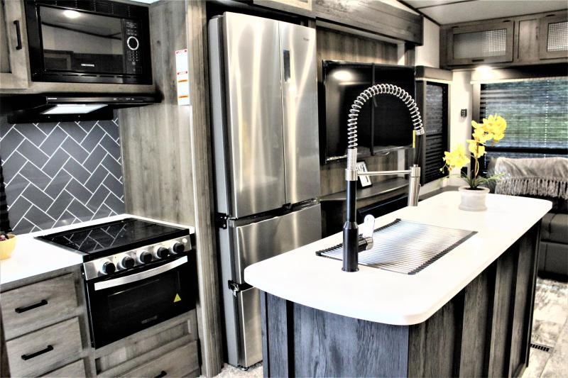 new Fifth Wheel Trailers Keystone RV Sprinter for sale, in Rose City, TX Thumbnail 12