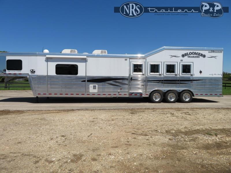 2018 Bloomer 8417PCTB Trail Boss Conversion 4 Horse Trailer 17 w/ Slideouts Slant 2018 Bloomer 8417PCTB Trail Boss Conversion 4 Horse Trailer 17 w/ Slideouts Slant