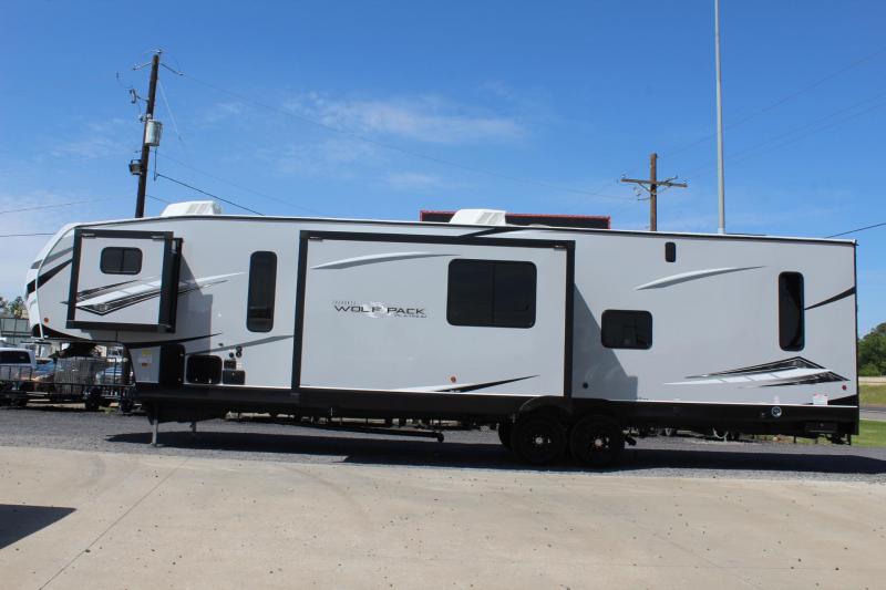 2022 Forest River Cherokee Wolf Pack 345PACK14.5 Toy Hauler RV 2022 Forest River Cherokee Wolf Pack 345PACK14.5 Toy Hauler RV