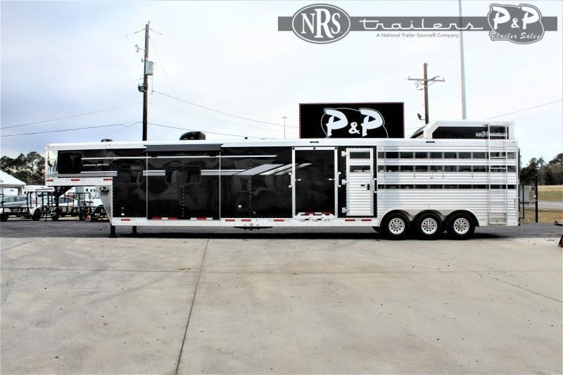 2021 SMC Horse Trailers SLE81614SSRT 37 ' Livestock Trailer LQ 2021 SMC Horse Trailers SLE81614SSRT 37 ' Livestock Trailer LQ