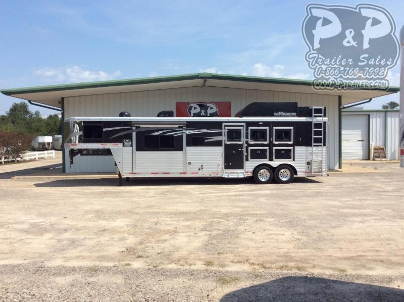 2016 Lakota C8313 3 Horse Slant Load Trailer 13 FT LQ 2016 Lakota C8313 3 Horse Slant Load Trailer 13 FT LQ