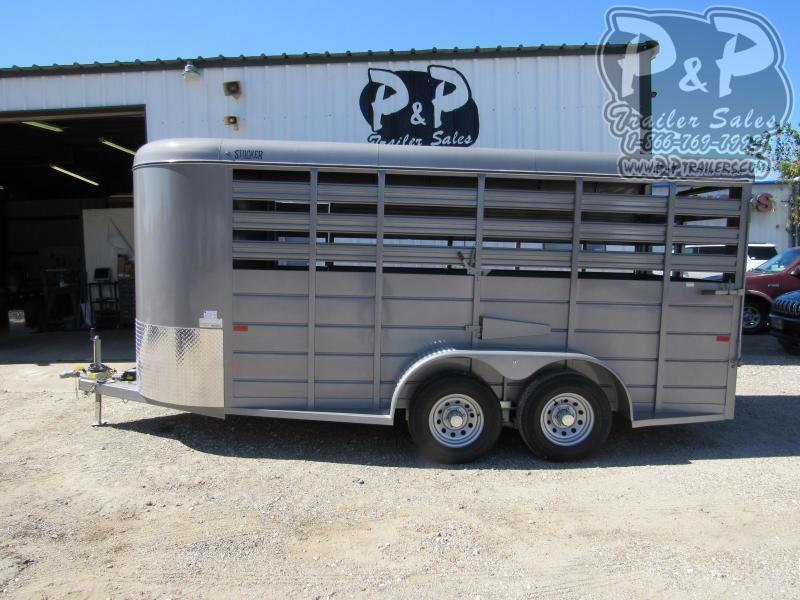 2021 CM 16 X 6 X 6.6 16 ' Livestock Trailer 2021 CM 16 X 6 X 6.6 16 ' Livestock Trailer