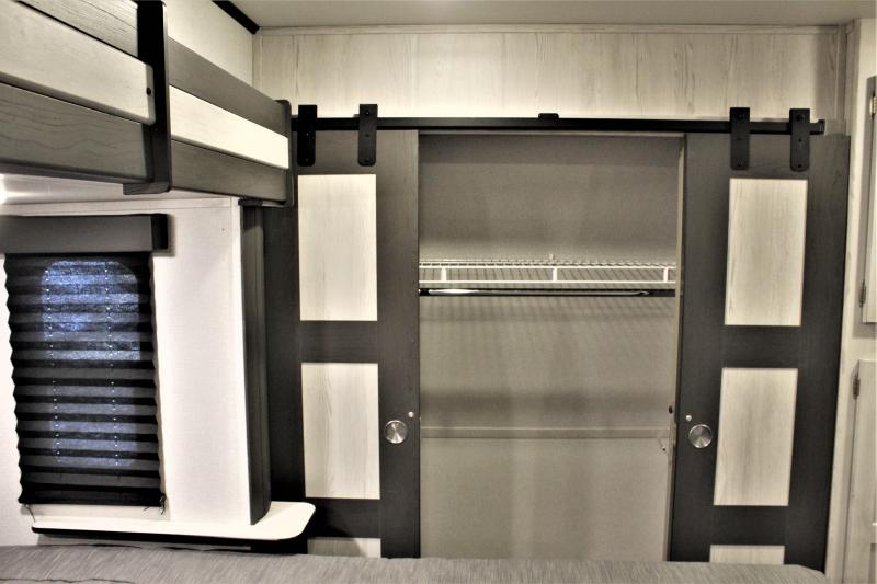 new Fifth Wheel Trailers Keystone RV Sprinter for sale, in Rose City, TX Thumbnail 32