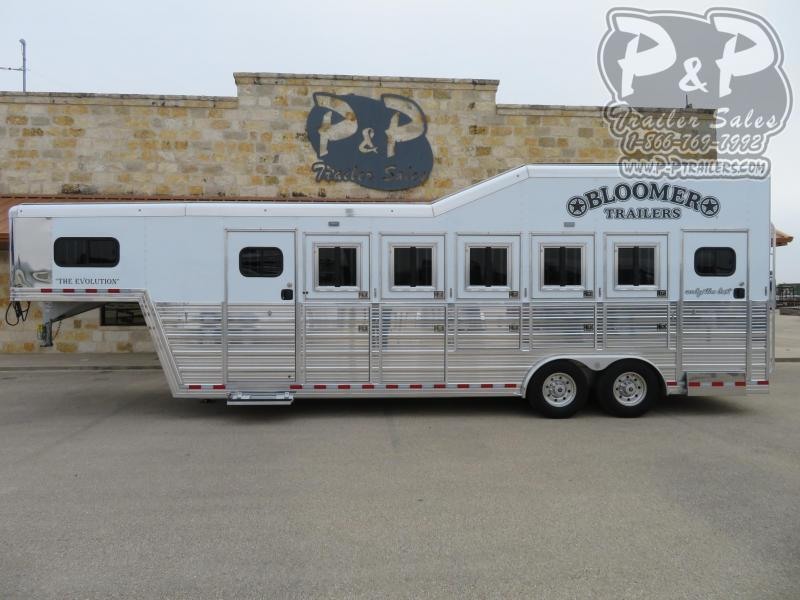 2021 Bloomer 85TRNS 5 Horse Slant Load Trailer w/ Ramps 2021 Bloomer 85TRNS 5 Horse Slant Load Trailer w/ Ramps