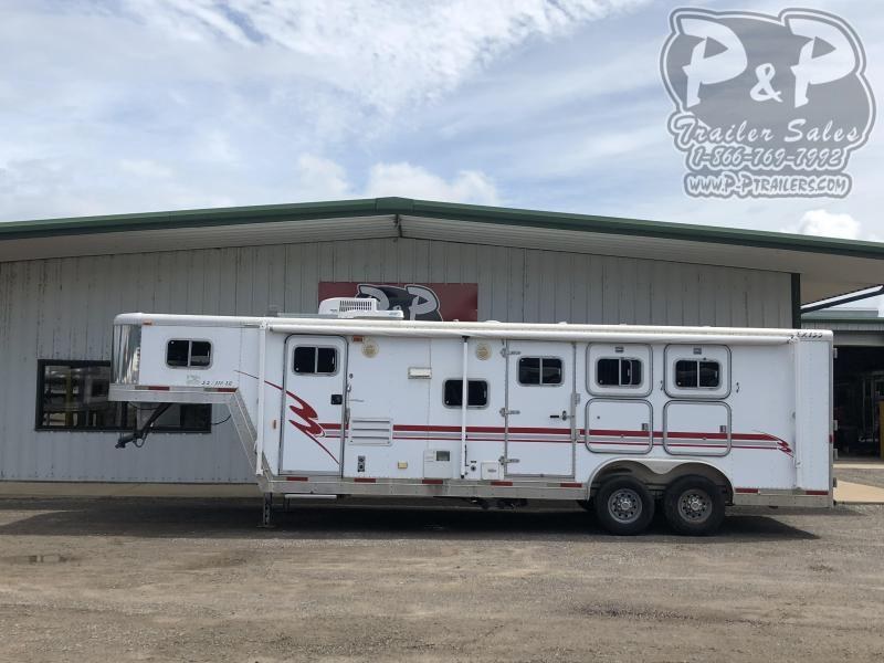 2000 Exiss Trailers SS8310LQ 3 Horse Slant Load Trailer 10 FT LQ 2000 Exiss Trailers SS8310LQ 3 Horse Slant Load Trailer 10 FT LQ