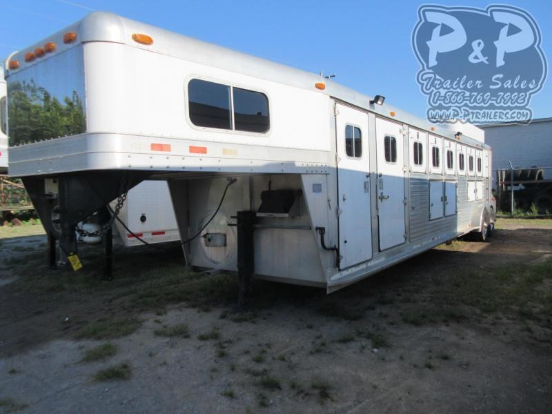1999 4-Star Trailers 6 Horse with tackroom 6 Horse Slant Load Trailer 1999 4-Star Trailers 6 Horse with tackroom 6 Horse Slant Load Trailer