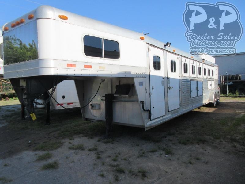 1999 4-Star Trailers 6 Horse with tackroom 6 Horse Slant Load Trailer 1999 4-Star Trailers 6 Horse with tackroom 6 Horse Slant Load Trailer