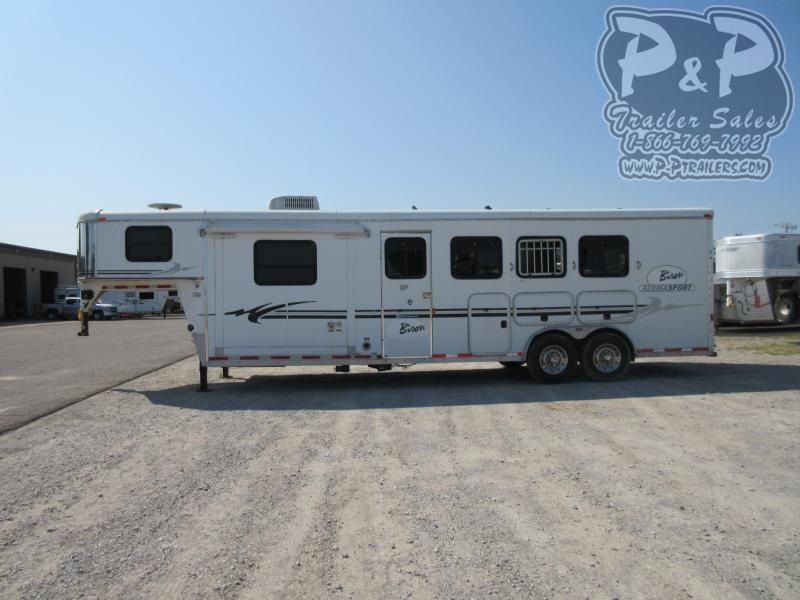 2004 Bison Trailers 8412SL 4 Horse Slant Load Trailer 0 FT LQ With Slides w/ Ramps 2004 Bison Trailers 8412SL 4 Horse Slant Load Trailer 0 FT LQ With Slides w/ Ramps