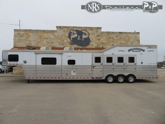 2017 Bloomer 8417PCOL 4 Horse Slant Load Trailer 17 FT LQ w/ Slideouts 2017 Bloomer 8417PCOL 4 Horse Slant Load Trailer 17 FT LQ w/ Slideouts