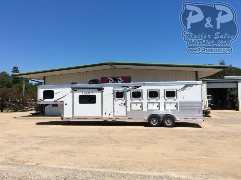 2022 Lakota Charger C411 4 Horse Slant Load Trailer 11 FT LQ 2022 Lakota Charger C411 4 Horse Slant Load Trailer 11 FT LQ
