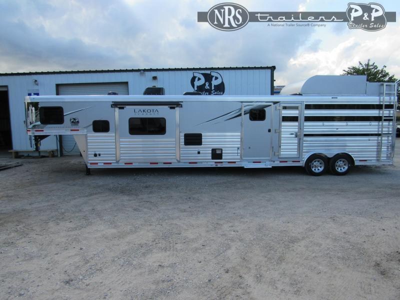 2022 Lakota Charger LE81415SRB 34 ' Livestock Trailer LQ 2022 Lakota Charger LE81415SRB 34 ' Livestock Trailer LQ