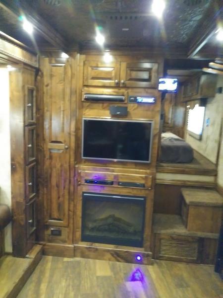 used Horse Trailers Bloomer  for sale, in Salado, TX Thumbnail 31