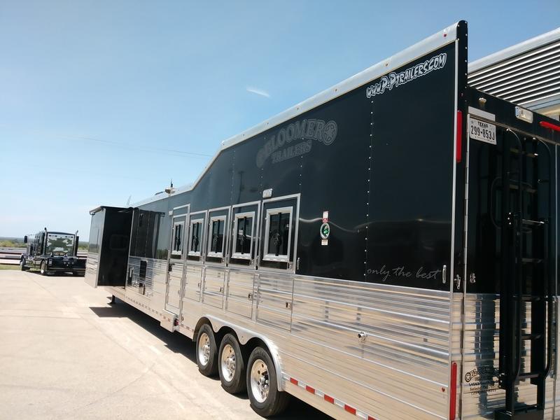 used Horse Trailers Bloomer  for sale, in Salado, TX Thumbnail 5