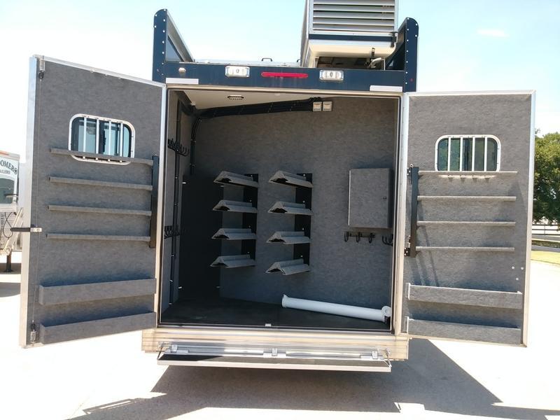 used Horse Trailers Bloomer  for sale, in Salado, TX Thumbnail 10