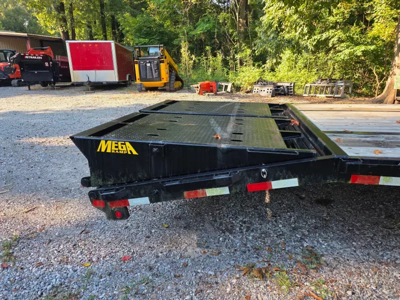 used Equipment / Flatbed Trailers Big Tex Trailers  for sale, in Vicksburg, MS Thumbnail 6