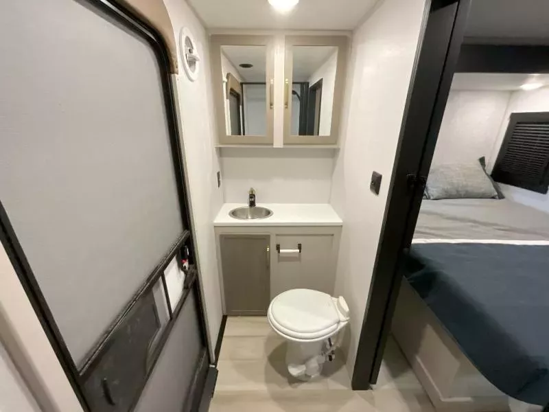 new Fifth Wheel Trailers Forest River Wildwood Heritage Glen for sale, in Amarillo, TX Thumbnail 58