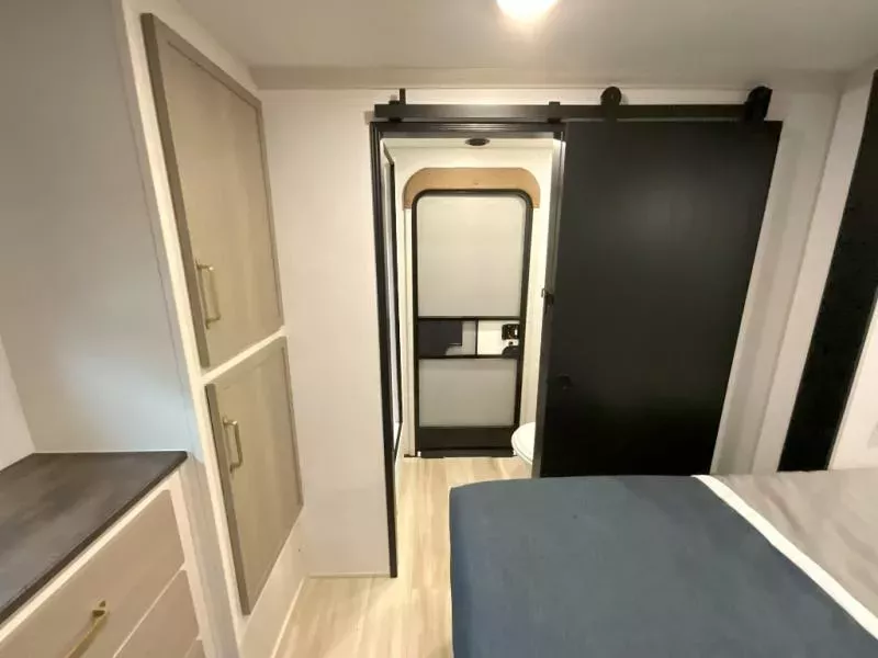 new Fifth Wheel Trailers Forest River Wildwood Heritage Glen for sale, in Amarillo, TX Thumbnail 55