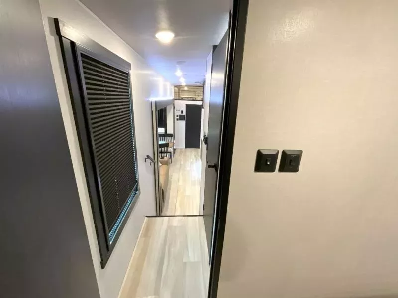 new Fifth Wheel Trailers Forest River Wildwood Heritage Glen for sale, in Amarillo, TX Thumbnail 42