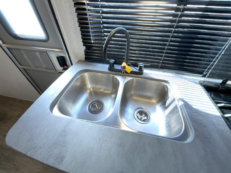 used Travel Trailers Heartland RV Trail Runner for sale, in Amarillo, TX Thumbnail 7
