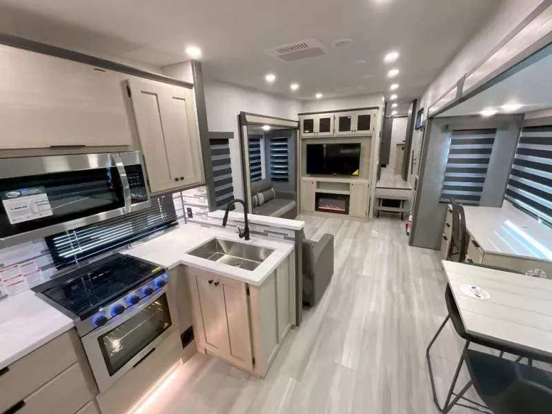 new Fifth Wheel Trailers Forest River Wildcat for sale, in Amarillo, TX Thumbnail 3