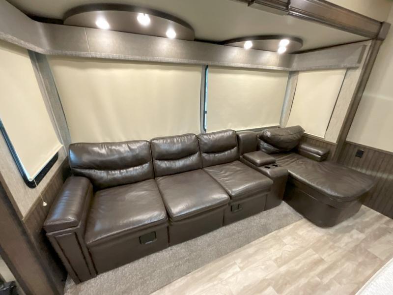used Fifth Wheel Trailers Grand Design RV Solitude S-Class for sale, in Amarillo, TX Thumbnail 15