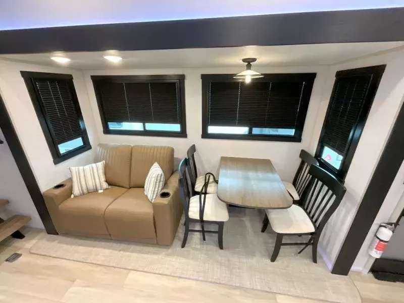 new Fifth Wheel Trailers Forest River Wildwood Heritage Glen for sale, in Amarillo, TX Thumbnail 16