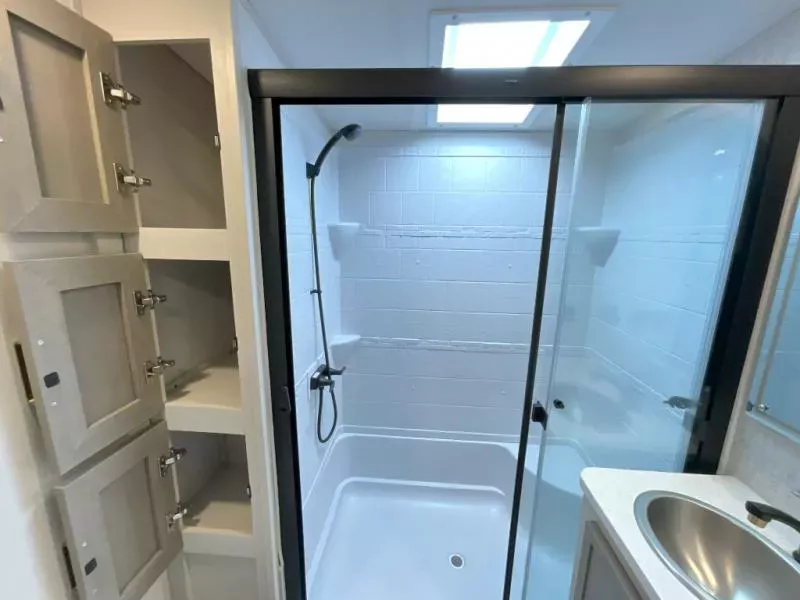 new Fifth Wheel Trailers Forest River Wildwood Heritage Glen for sale, in Amarillo, TX Thumbnail 27