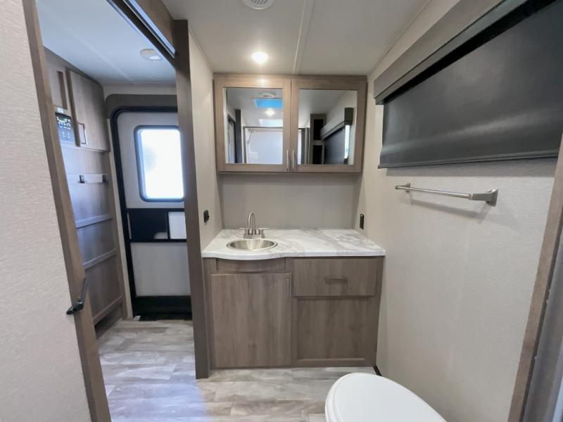 used Travel Trailers Grand Design RV Imagine for sale, in Amarillo, TX Thumbnail 31
