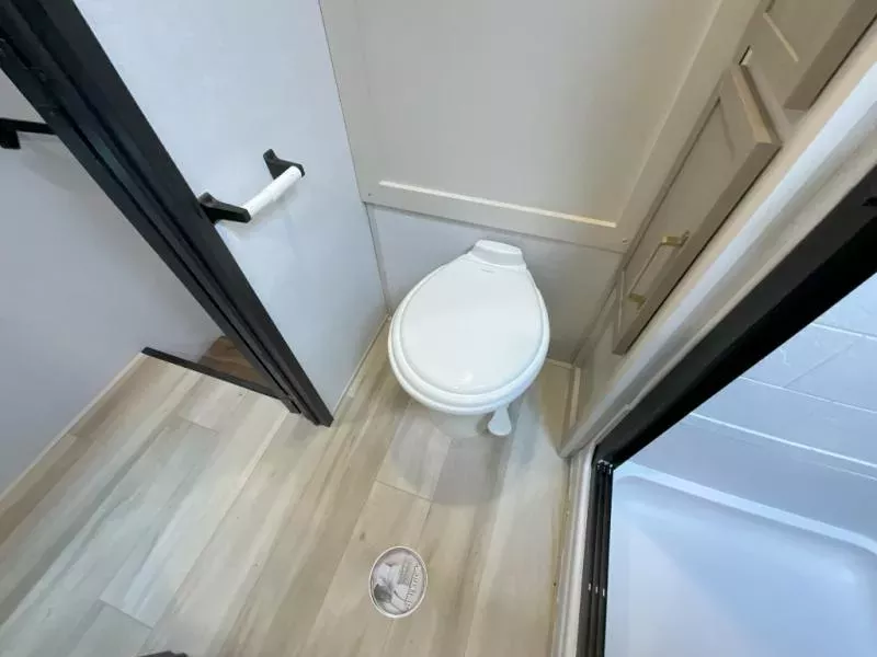 new Fifth Wheel Trailers Forest River Wildwood Heritage Glen for sale, in Amarillo, TX Thumbnail 29