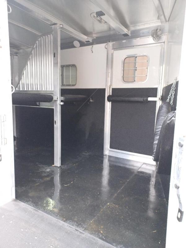 used Horse Trailers 4-Star Trailers  for sale, in Revere, PA Thumbnail 14