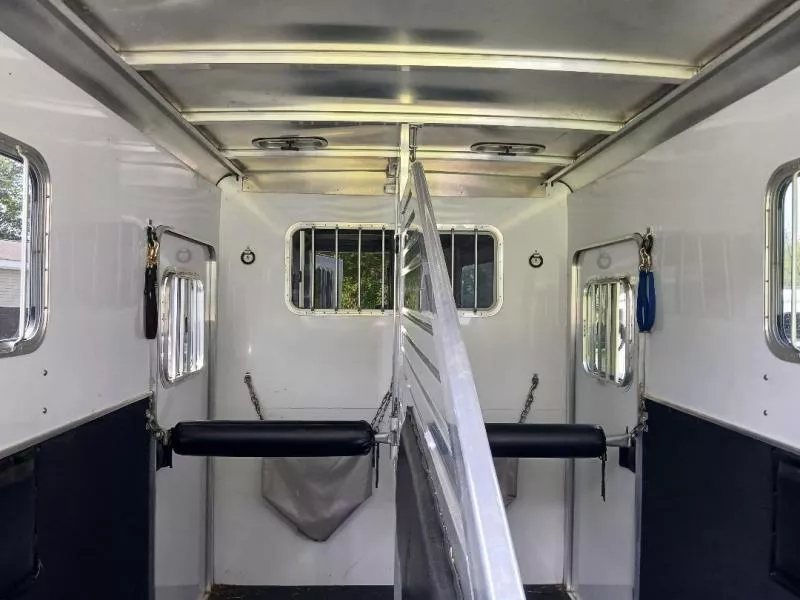 used Horse Trailers Featherlite  for sale, in Revere, PA Thumbnail 6