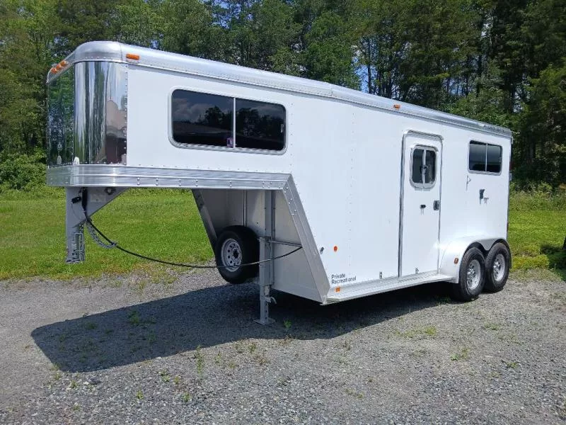 used Horse Trailers Featherlite  for sale, in Revere, PA Thumbnail 2